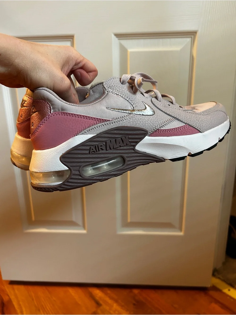 Nike Women's Gray and Mauve Athletic Sneakers - AirMax Trainer